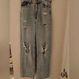 Distressed Baggy Jeans